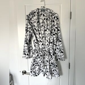 Snoopy fluffy robe